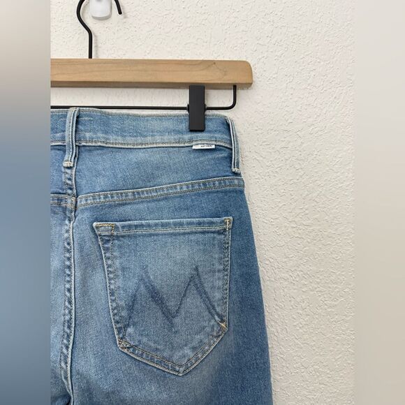 MOTHER The Fly Cut Stunner Fray Jeans in Final Frontier Medium Wash Size 24 - Picture 8 of 13